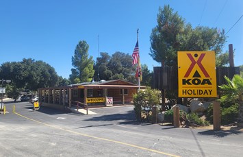 Boulevard / Cleveland National Forest KOA Holiday Photo