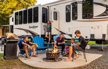 Washington DC / Capitol KOA Holiday Photo