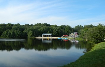 Strafford / Lake Winnipesaukee South KOA Holiday Photo