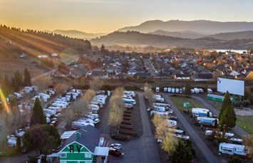 Sutherlin / Umpqua Valley KOA Holiday Photo